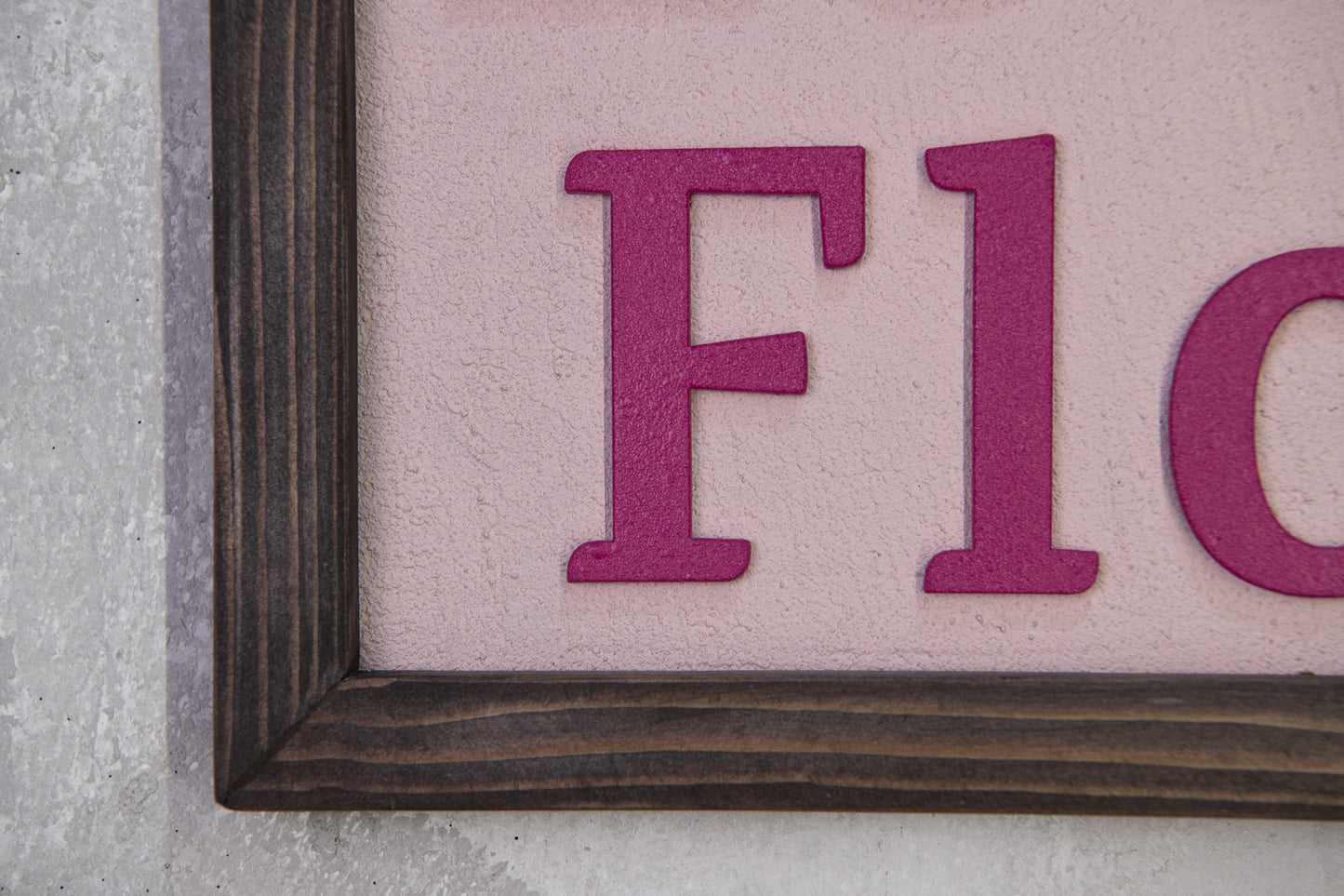 Let It Flow – Χειροποίητη Ξύλινη Πινακίδα Τοίχου