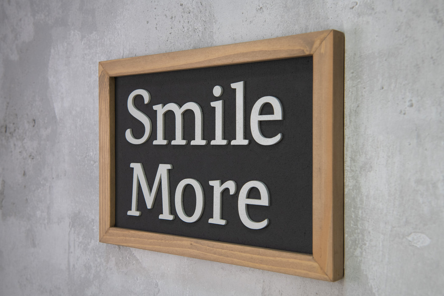 Ξύλινη Πινακίδα Τοίχου – Smile More – Χειροποίητη Διακοσμητική