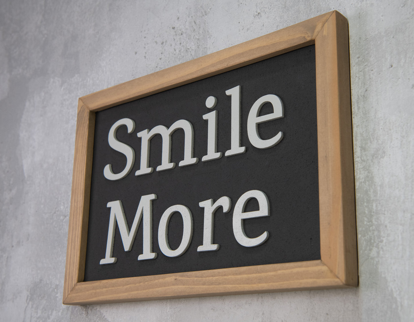 Ξύλινη Πινακίδα Τοίχου – Smile More – Χειροποίητη Διακοσμητική