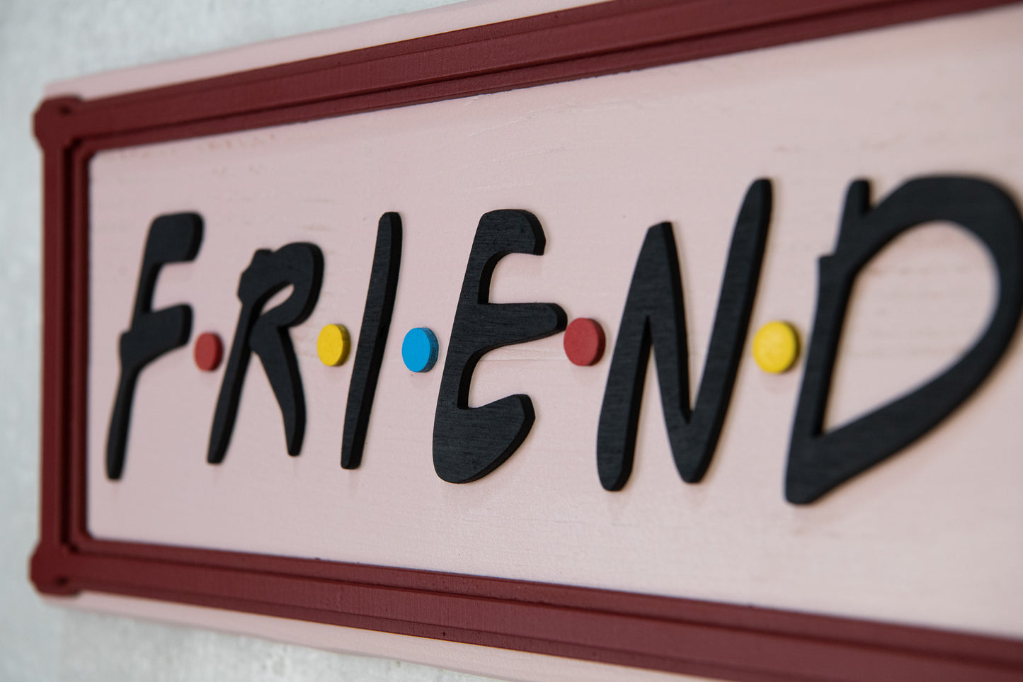 Χειροποίητη Ξύλινη Πινακίδα FRIENDS