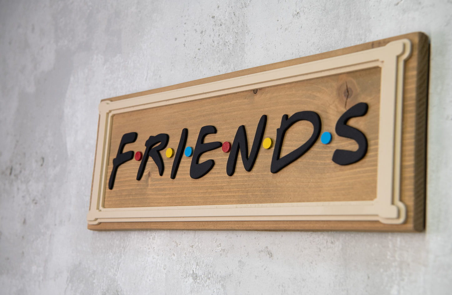 Χειροποίητη Ξύλινη Πινακίδα FRIENDS