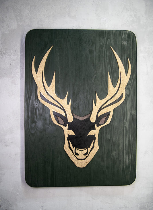 Χειροποίητος Ξύλινος Πίνακας με Ελάφι – Χρυσά Κέρατα & Πράσινο Φόντο | Μοντέρνα Rustic Διακόσμηση Τοίχου