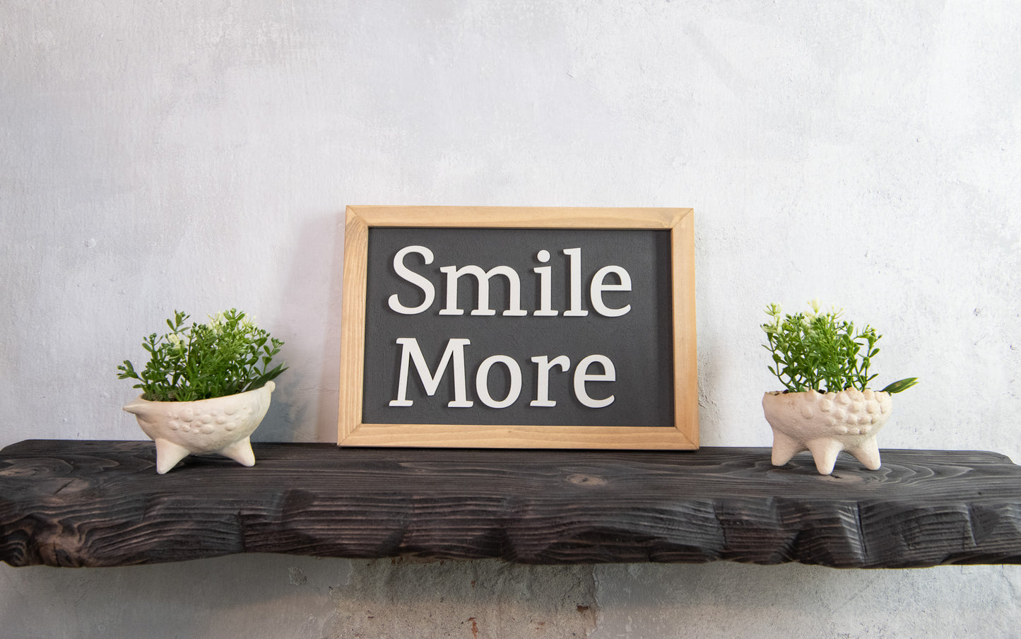 Ξύλινη Πινακίδα Τοίχου – Smile More – Χειροποίητη Διακοσμητική